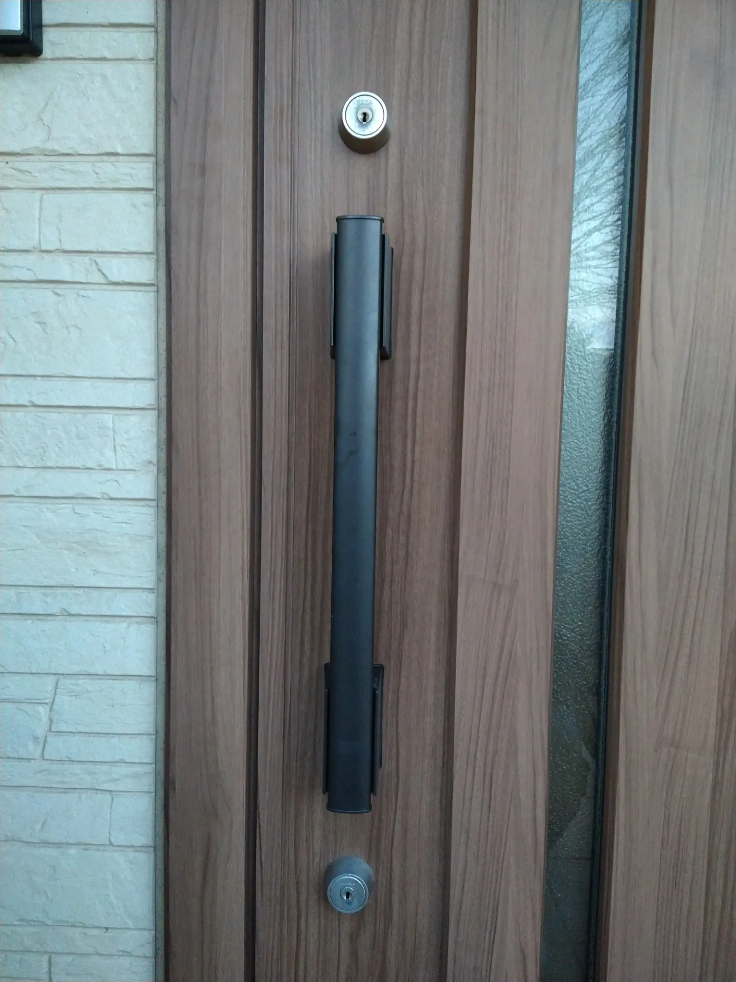 【長野市】玄関ドア 上下同一キー シリンダー交換作業です！