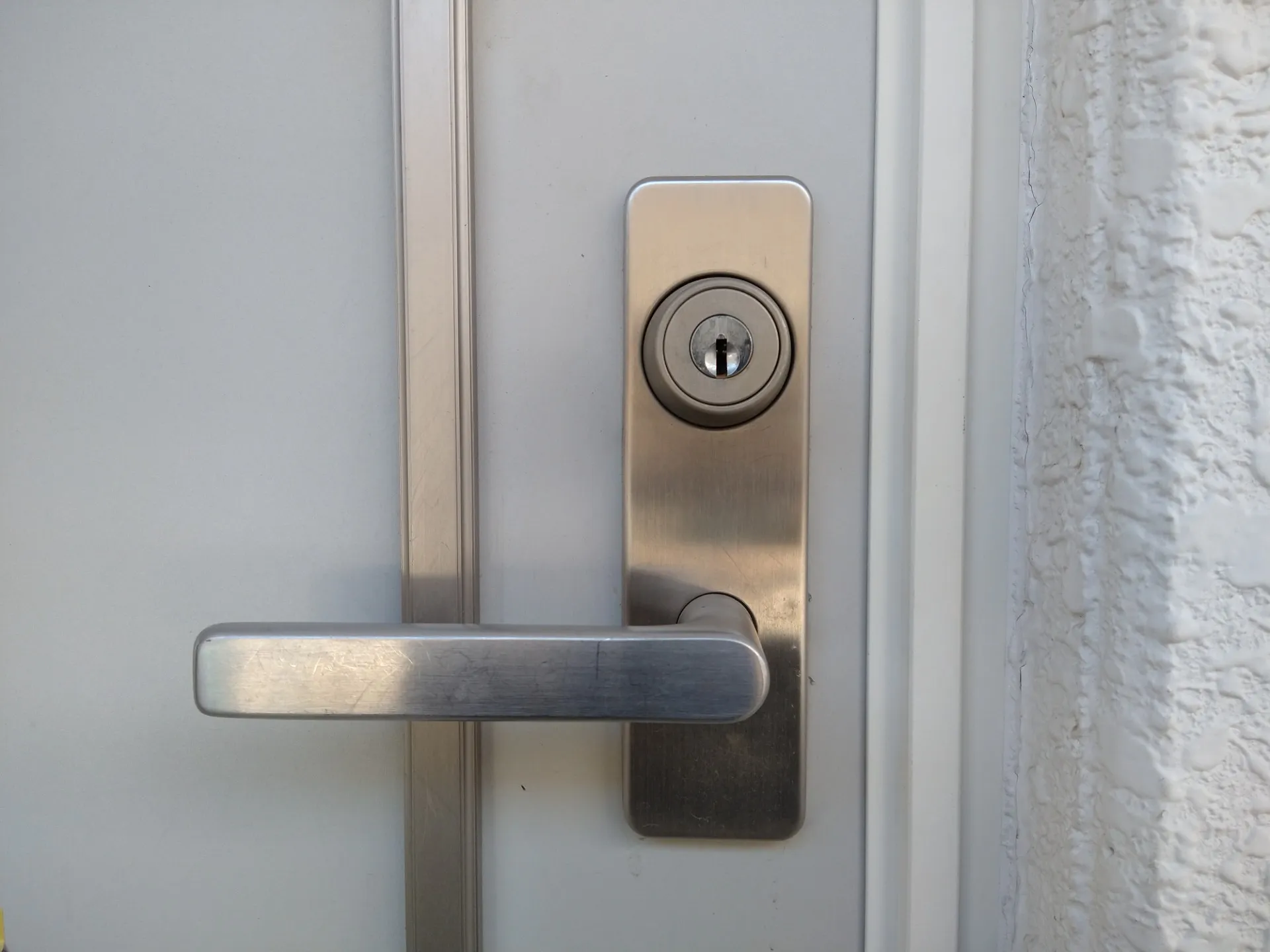 【長野市】ゴール(GOAL) 玄関ドア シリンダー交換作業を行いました！